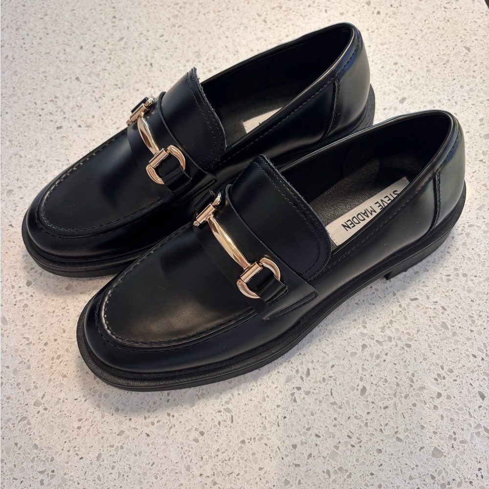 Steve Madden Black Loafers with Gold-Tone Bit